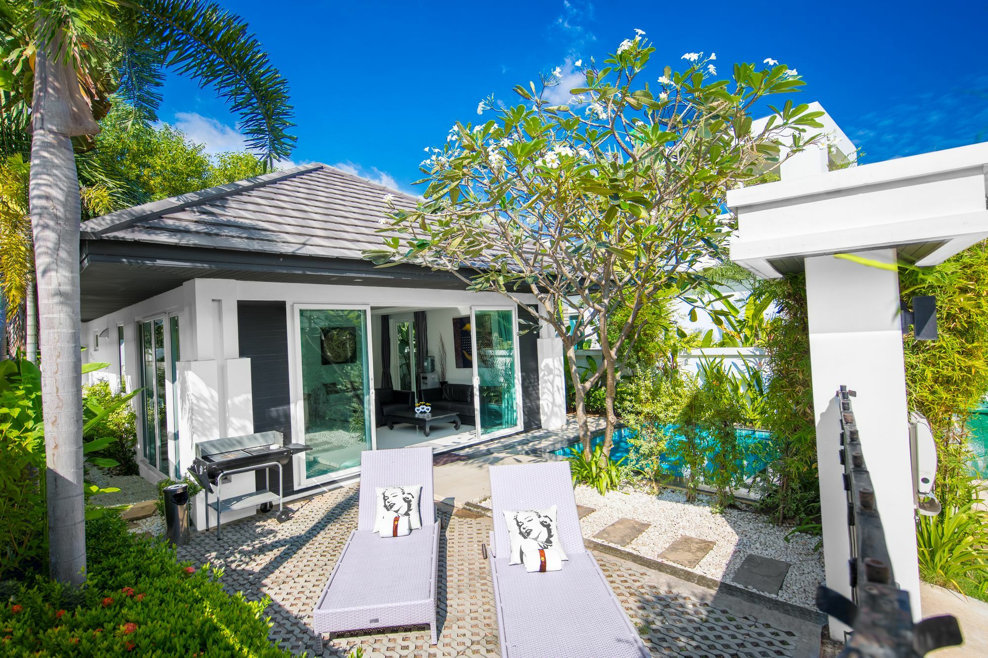 Colibri Pool Villa Pattaya Jomtien Beach Exterior photo